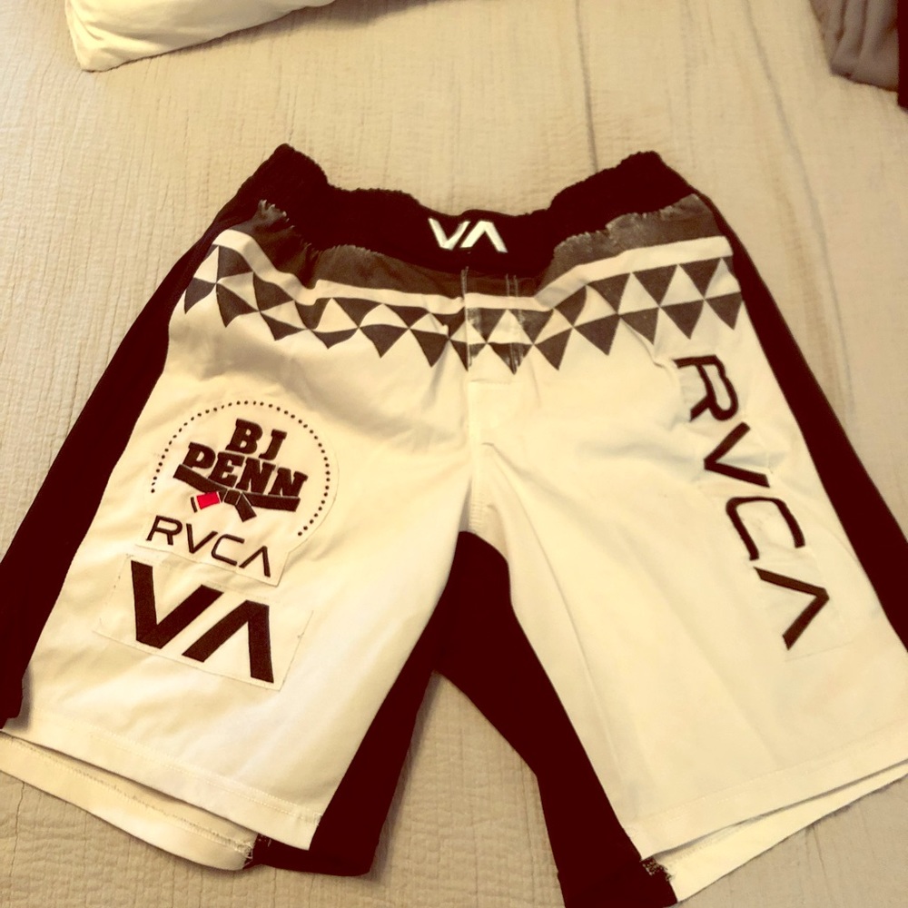 Fight Short Set! All three size 32